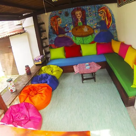 Bohemian Spirit, 民宿 旧瓦马