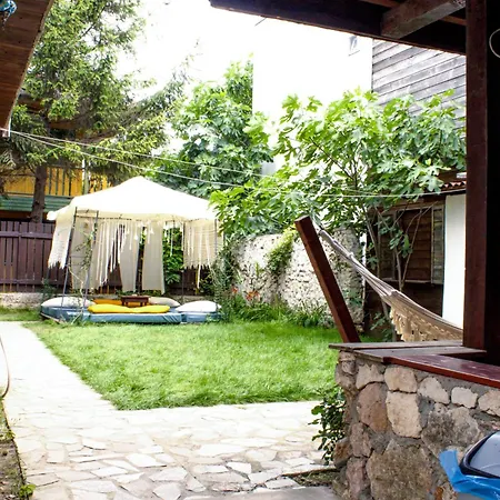 Bohemian Spirit, Séjour chez l'habitant